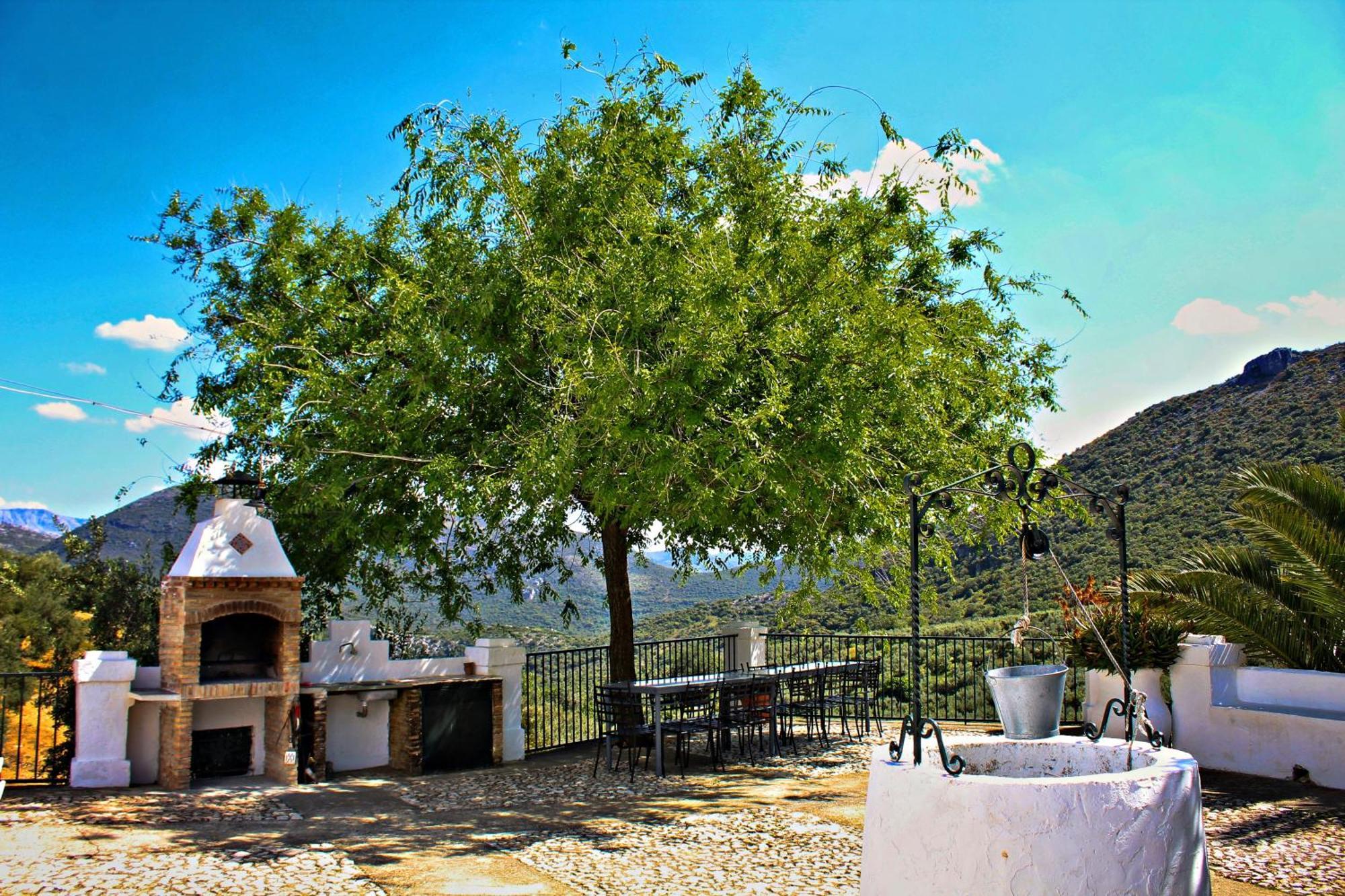 Cortijo Entresierras Villa *